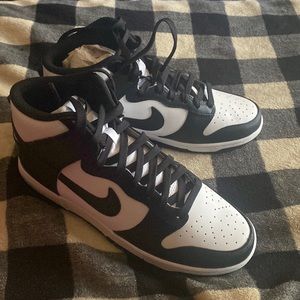 Nike”panda” dunk Hi retro size 8 men/ 9.5 women